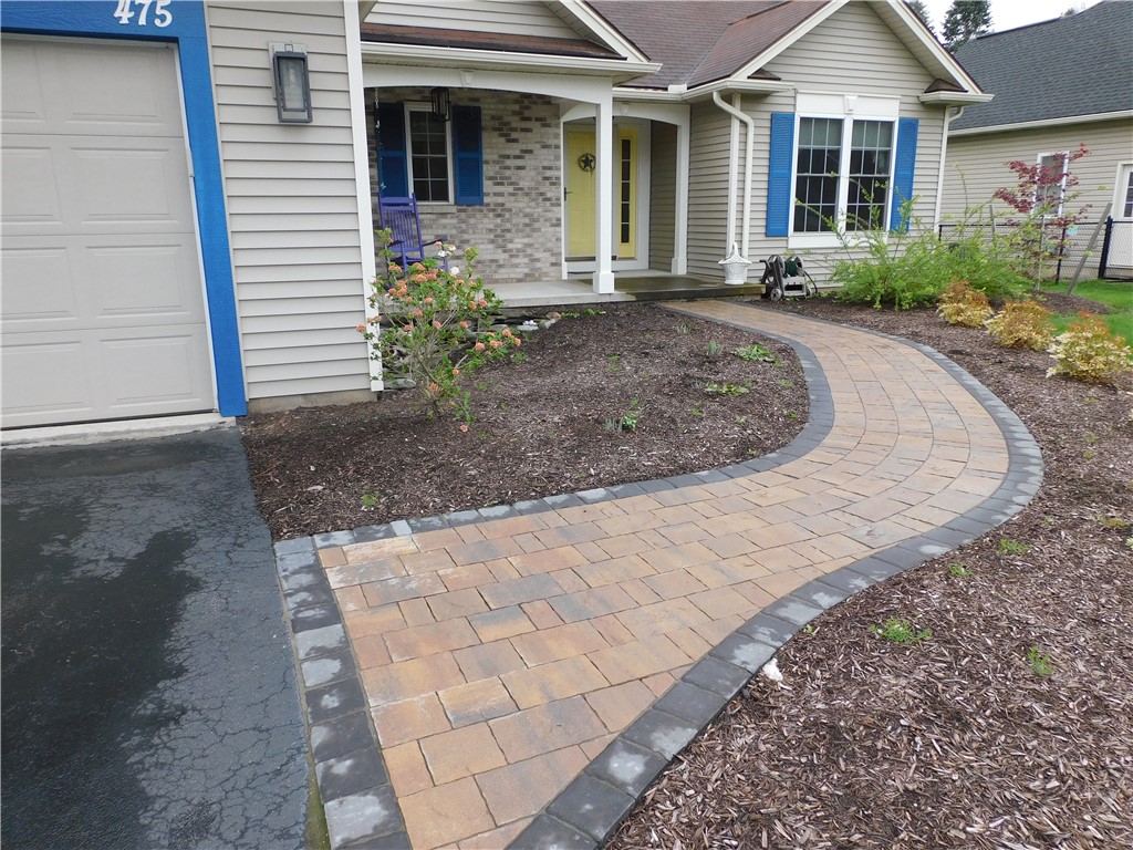 475 Mill Road Greece, NY 14626 - Photo 2 of 31