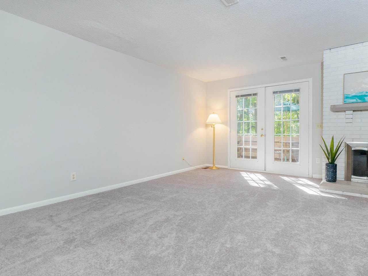 3949 Wendy Lane, Unit UN3D2 Raleigh, NC 27606 - Photo 5 of 27 Family Room
