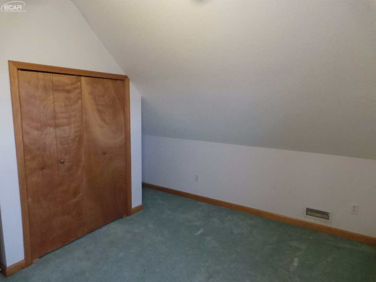 19651 Gasper Road Chesaning, MI 48616 - Photo 18 of 25 21390907-17.JPG