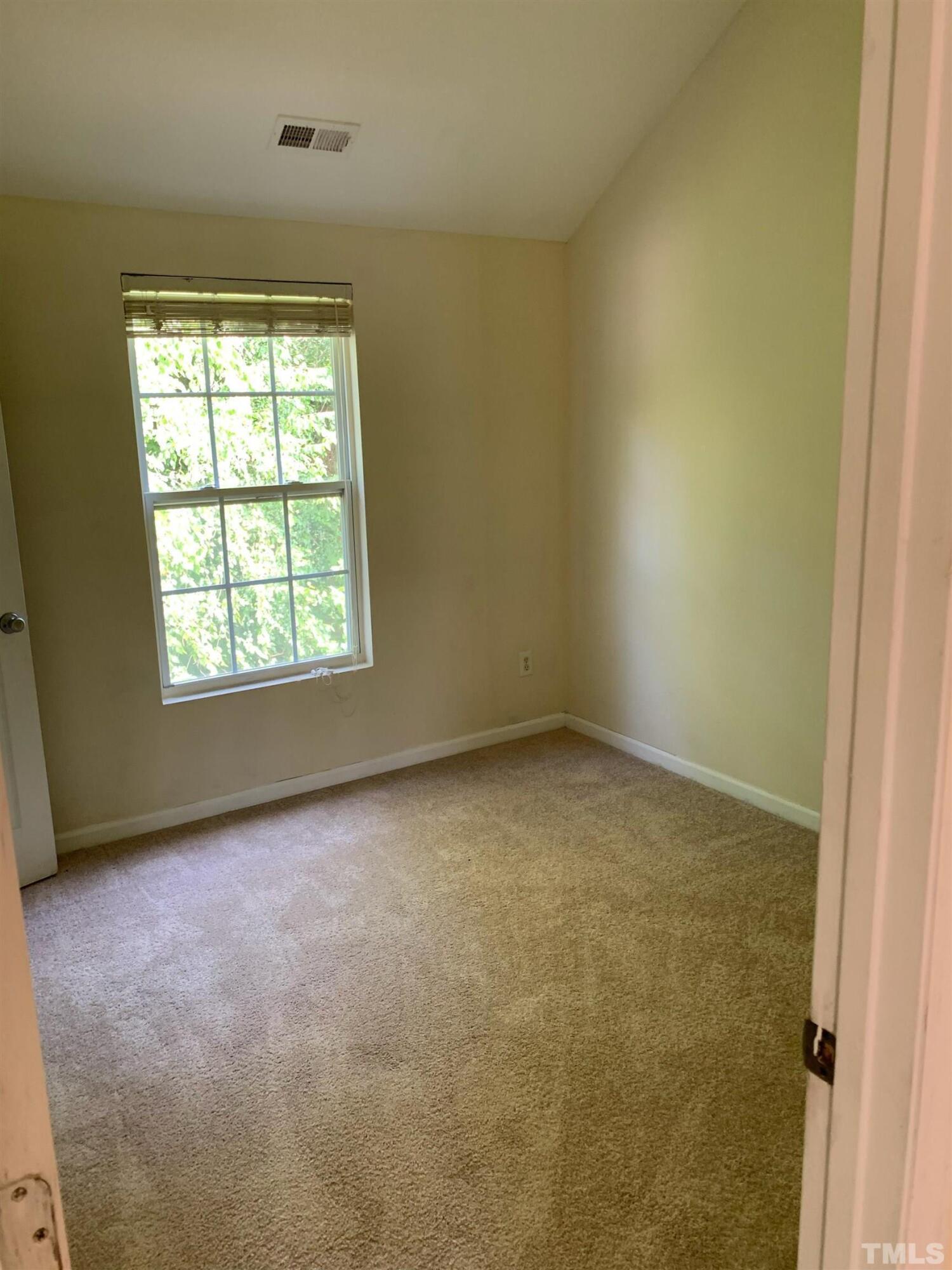 4180 Dalcross Road Raleigh, NC 27610 - Photo 4 of 9 Photo #4