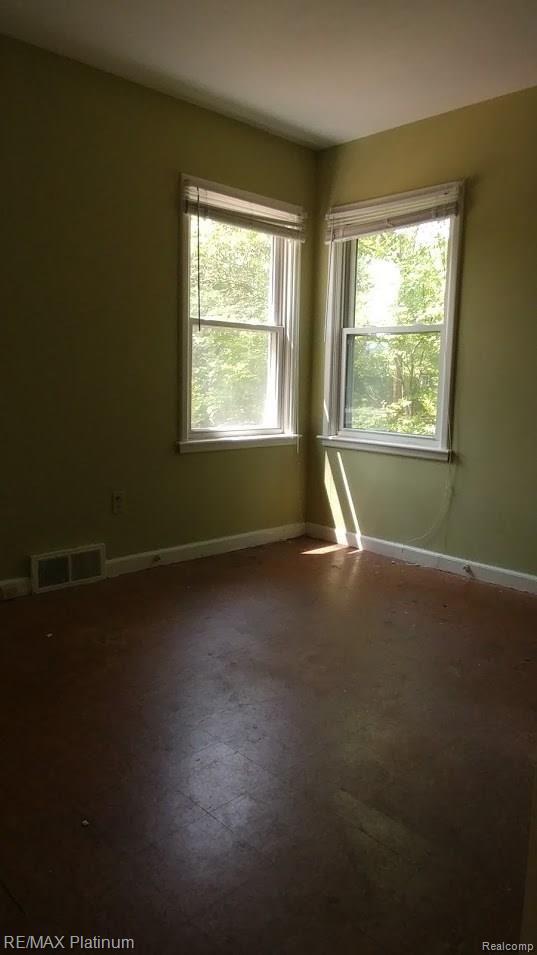 3615 Elizabeth Road Ann Arbor, MI 48103 - Photo 10 of 24 Elizabeth Entry Level Bedroom View.jpg