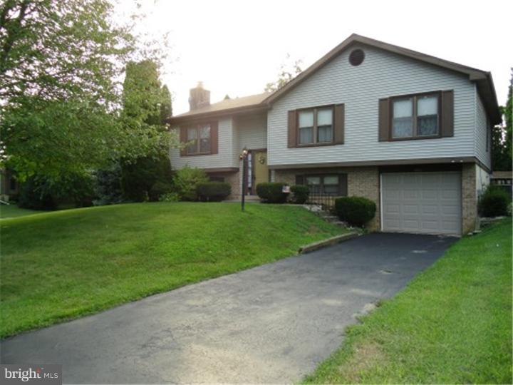 4901 Farming Ridge Boulevard Reading, PA 19606 - Photo 2 of 25 Exterior Front