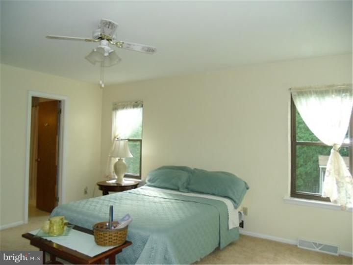4901 Farming Ridge Boulevard Reading, PA 19606 - Photo 13 of 25 Bedroom - Main