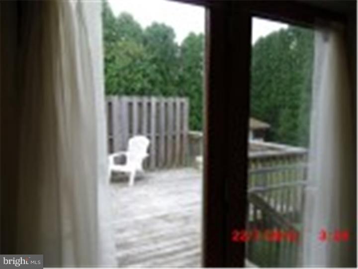 4901 Farming Ridge Boulevard Reading, PA 19606 - Photo 20 of 25 Deck