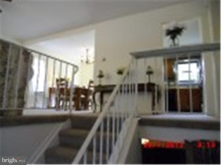 4901 Farming Ridge Boulevard Reading, PA 19606 - Photo 4 of 25 Foyer