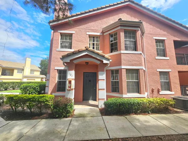 $2,150 | 112 Southwest Peacock Boulevard, Unit 7 101, Port St. Lucie, FL 34986