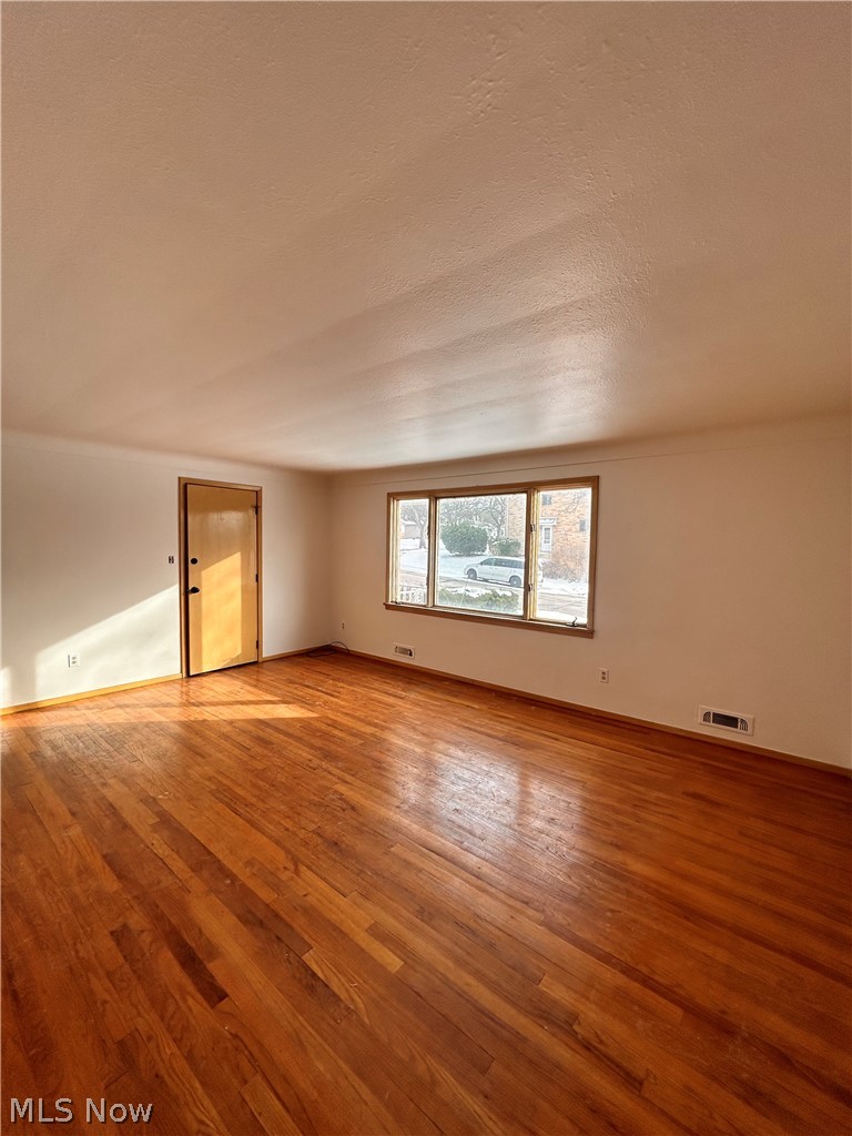 8255 Reed Avenue Cleveland, OH 44125 - Photo 26 of 31
