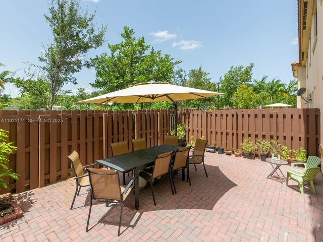 $3,500 | 12320 South Village Circle, Unit 12320, Davie, FL 33325