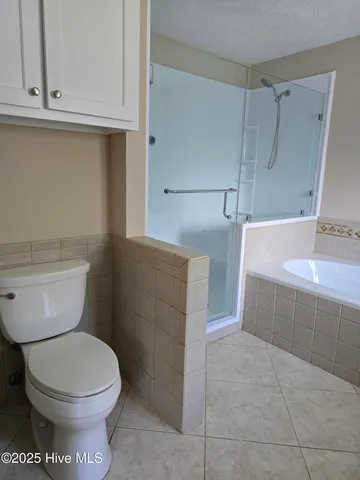 $400,000 | 401 Flemington Drive, Lake Waccamaw, NC 28450