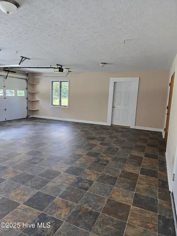 $400,000 | 401 Flemington Drive, Lake Waccamaw, NC 28450