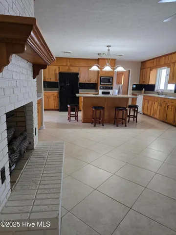 $400,000 | 401 Flemington Drive, Lake Waccamaw, NC 28450