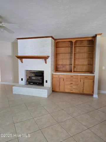 $400,000 | 401 Flemington Drive, Lake Waccamaw, NC 28450