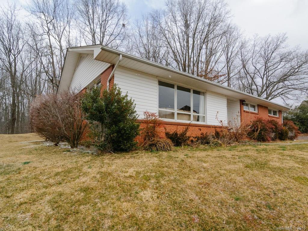 79 Spring Street Canton, NC 28716 - Photo 3 of 24 Gallery Image 3