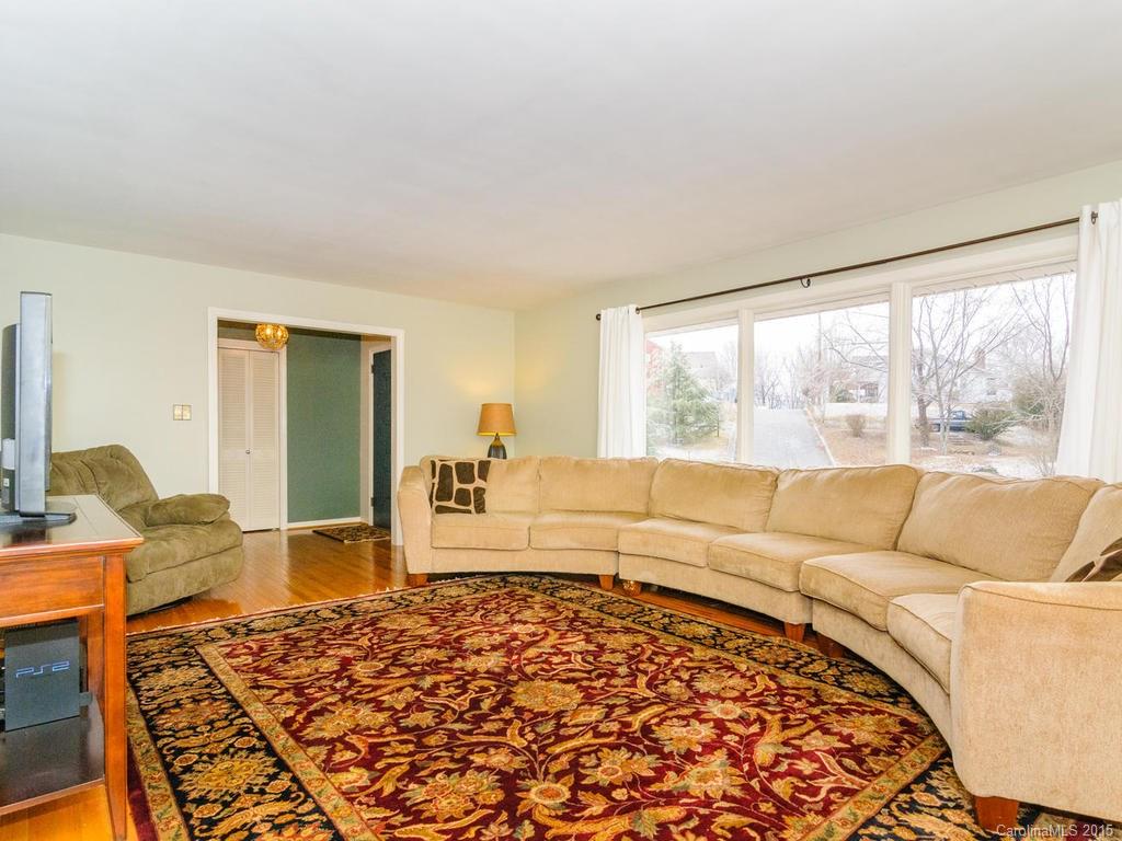 79 Spring Street Canton, NC 28716 - Photo 6 of 24 Gallery Image 6