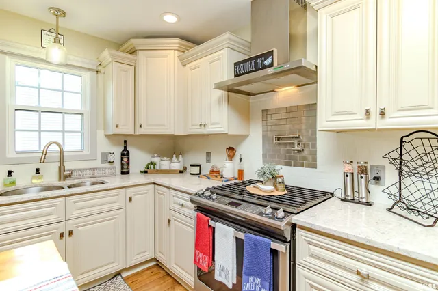 $459,900 | 20 Brompton Court, Bloomington, IL 61704