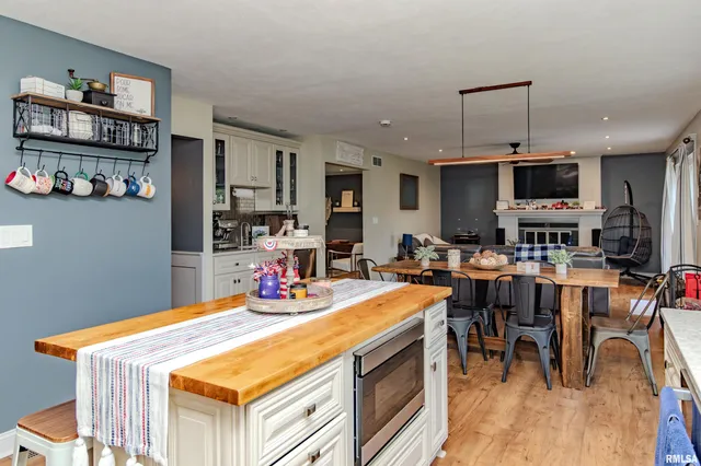 $459,900 | 20 Brompton Court, Bloomington, IL 61704