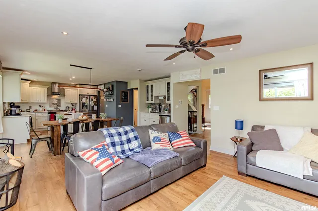 $459,900 | 20 Brompton Court, Bloomington, IL 61704