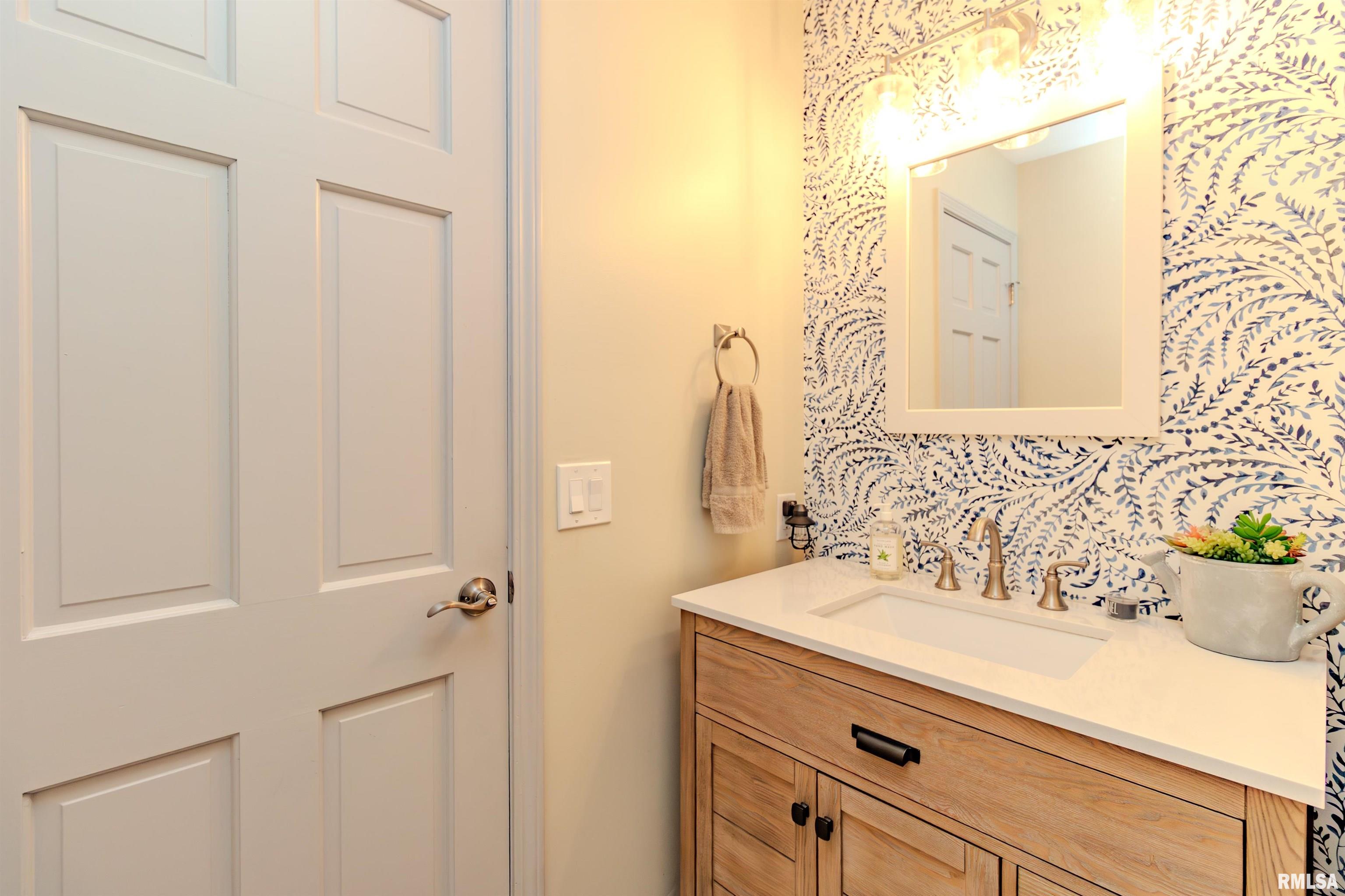 20 Brompton Court Bloomington, IL 61704 - Photo 28 of 91