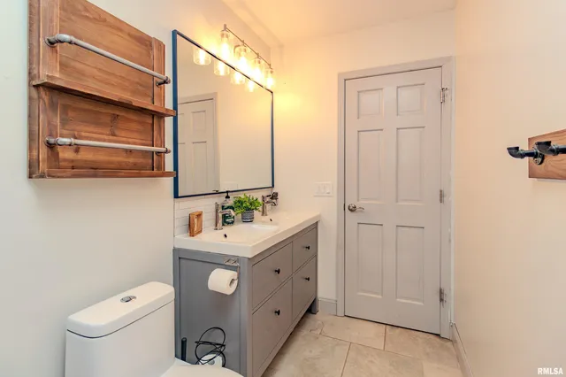 $459,900 | 20 Brompton Court, Bloomington, IL 61704