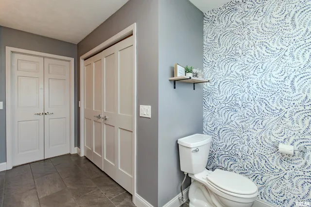 $459,900 | 20 Brompton Court, Bloomington, IL 61704