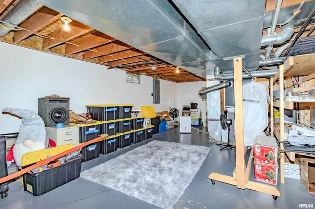 $459,900 | 20 Brompton Court, Bloomington, IL 61704