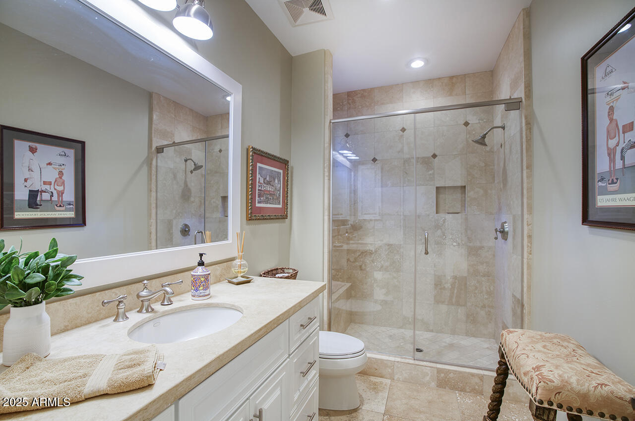 10287 East Diamond Rim Drive Scottsdale, AZ 85255 - Photo 33 of 50 Guest Bath