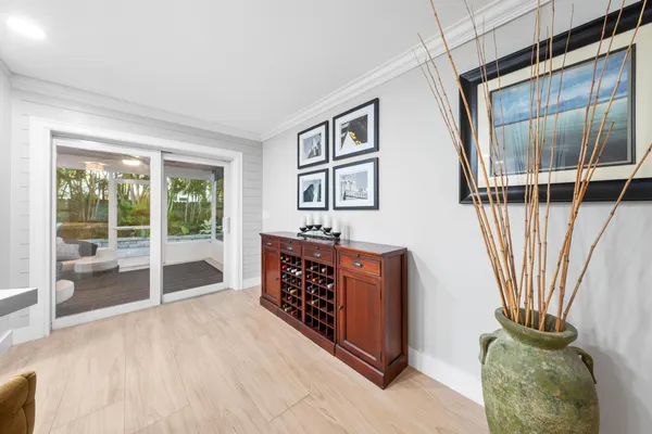 $1,375,000 | 104 Elsa Road, Jupiter, FL 33477