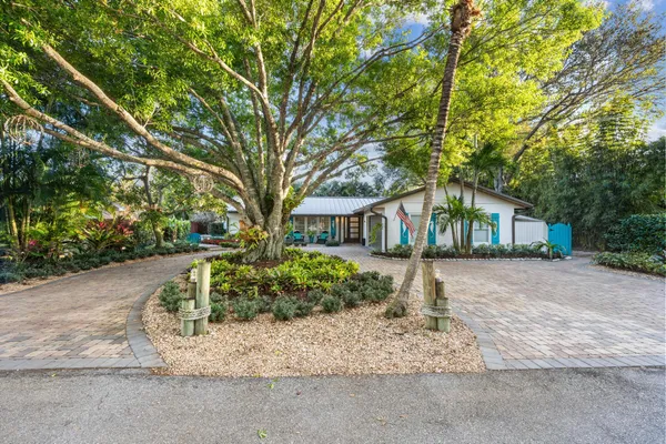 $1,375,000 | 104 Elsa Road, Jupiter, FL 33477