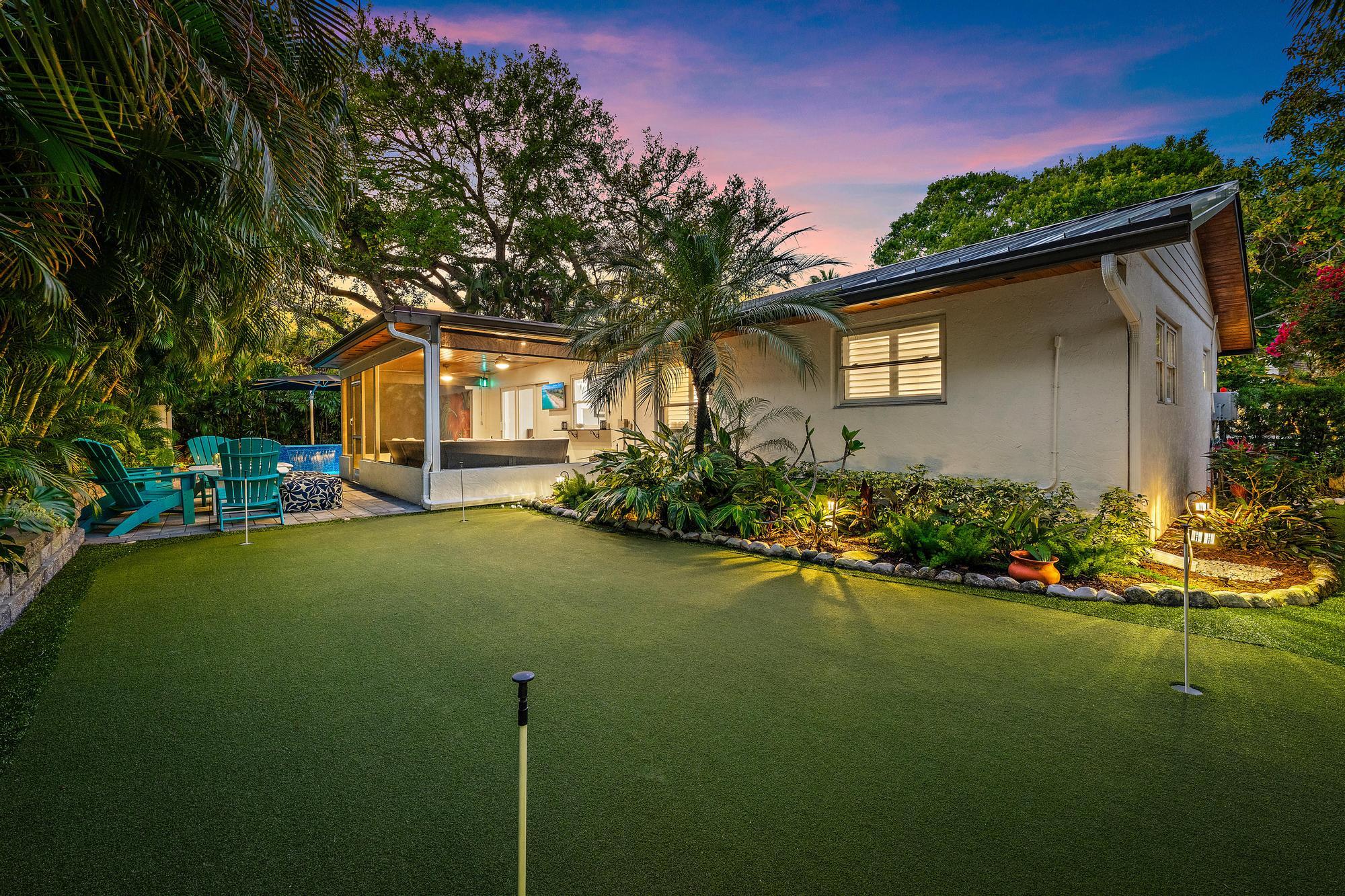 104 Elsa Road Jupiter, FL 33477 - Photo 4 of 33 Golf & Back Exterior