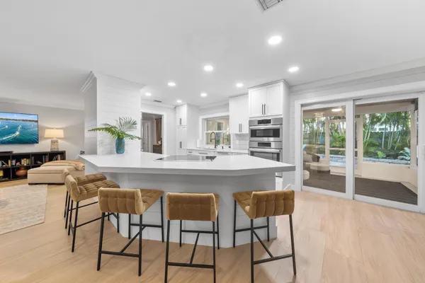 $1,375,000 | 104 Elsa Road, Jupiter, FL 33477