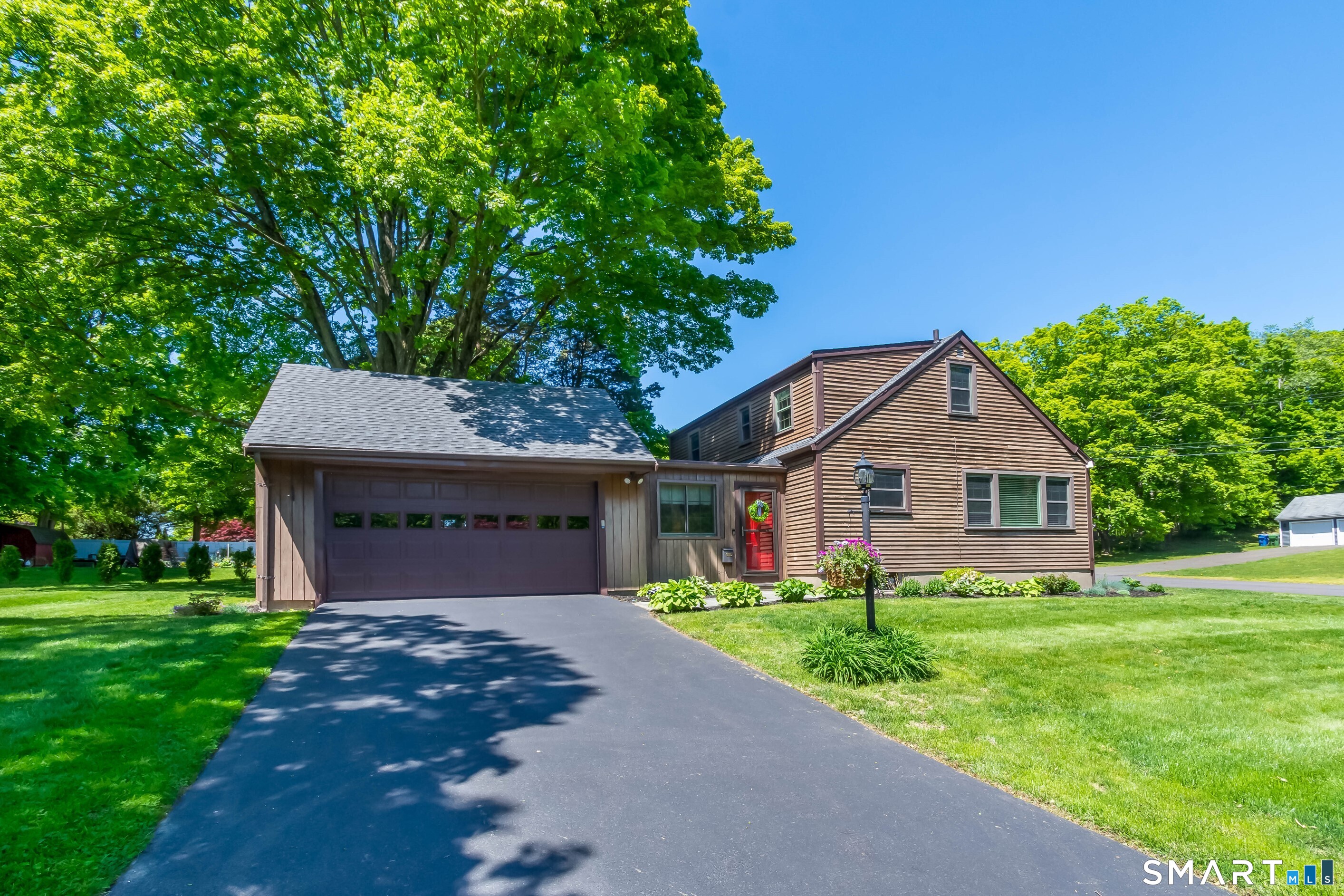 22 Elizabeth Street Trumbull, CT 06611 - Photo 1 of 1