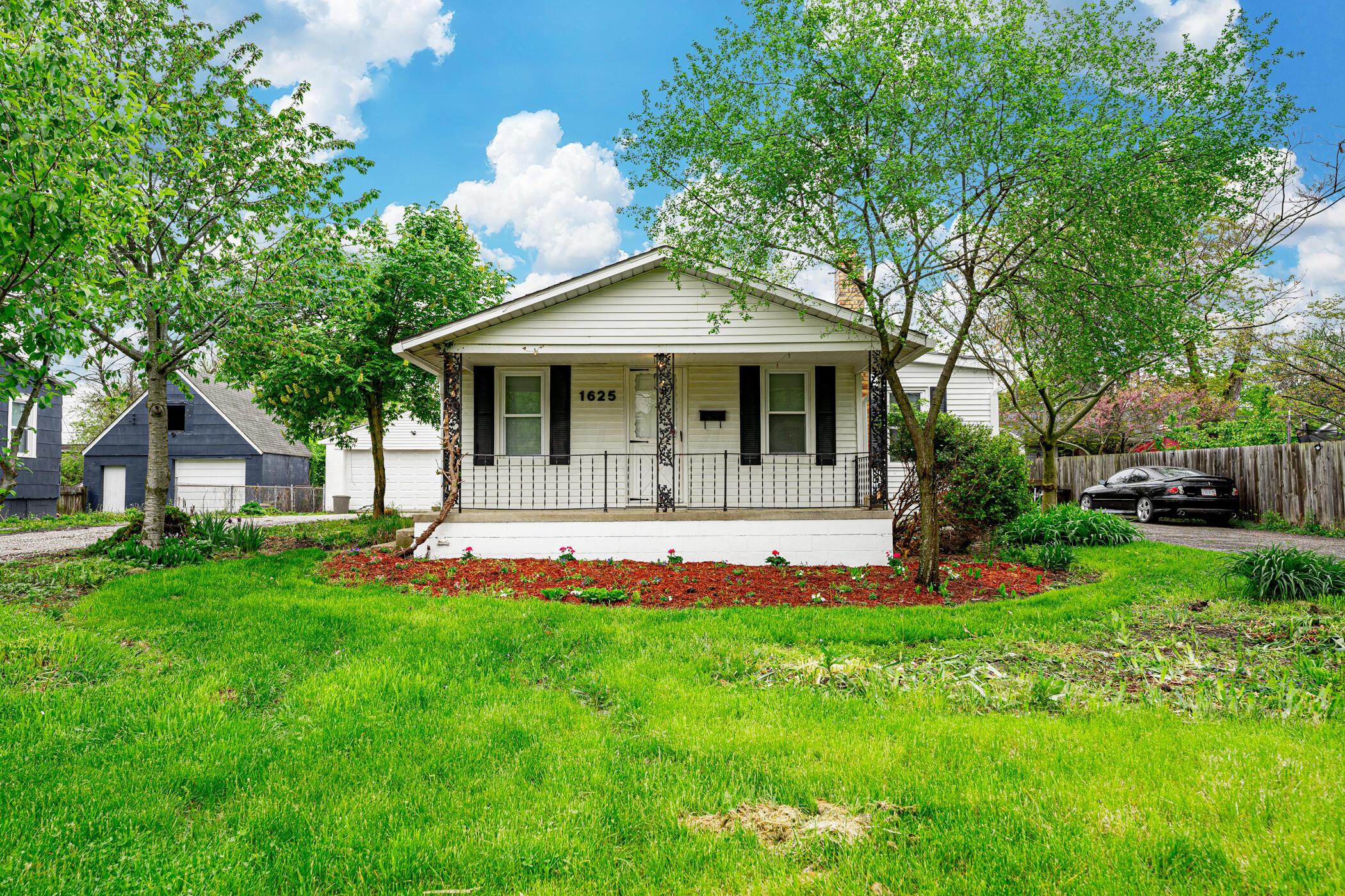 1625 Jackson Road Columbus, OH 43223 - Photo 1 of 36 1625 Jackson rd Columbus OH 43223_001