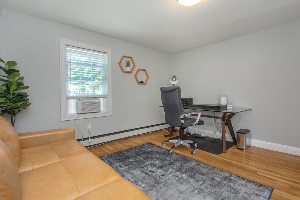 351 Boston Road Sutton, MA 01590 - Photo 24 of 37