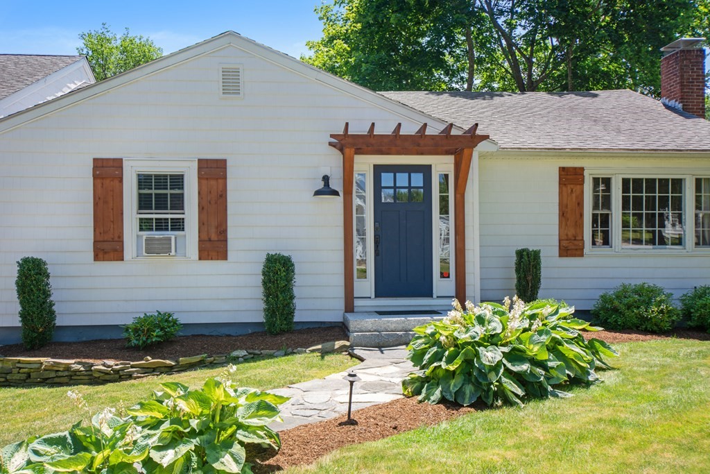 351 Boston Road Sutton, MA 01590 - Photo 6 of 37