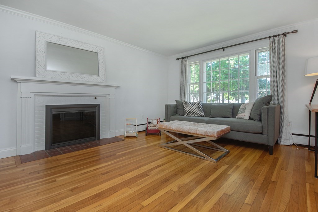351 Boston Road Sutton, MA 01590 - Photo 8 of 37