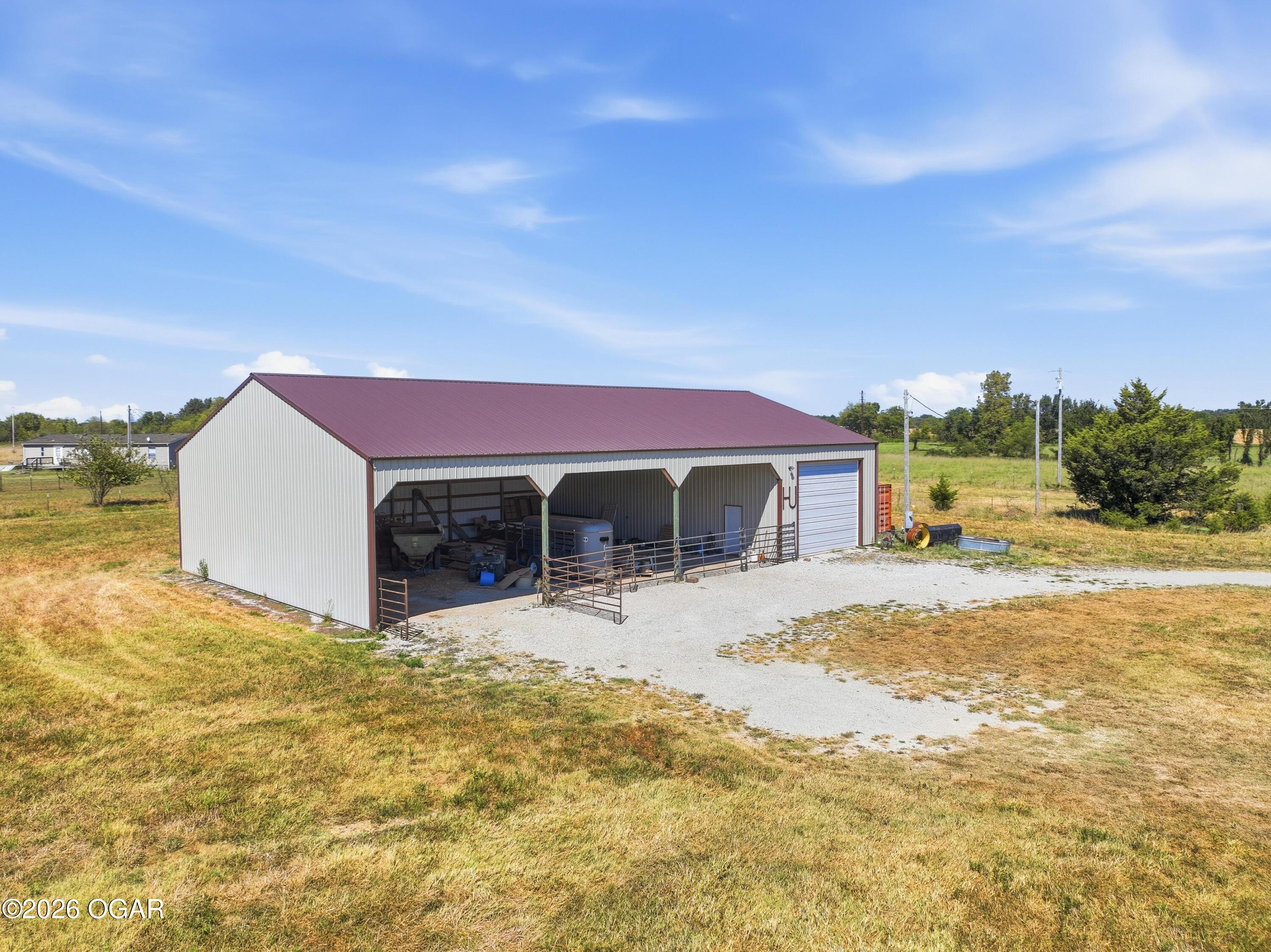 4490 High Line Road Baxter Springs, KS 66713 - Photo 11 of 14 Gallery Image 11