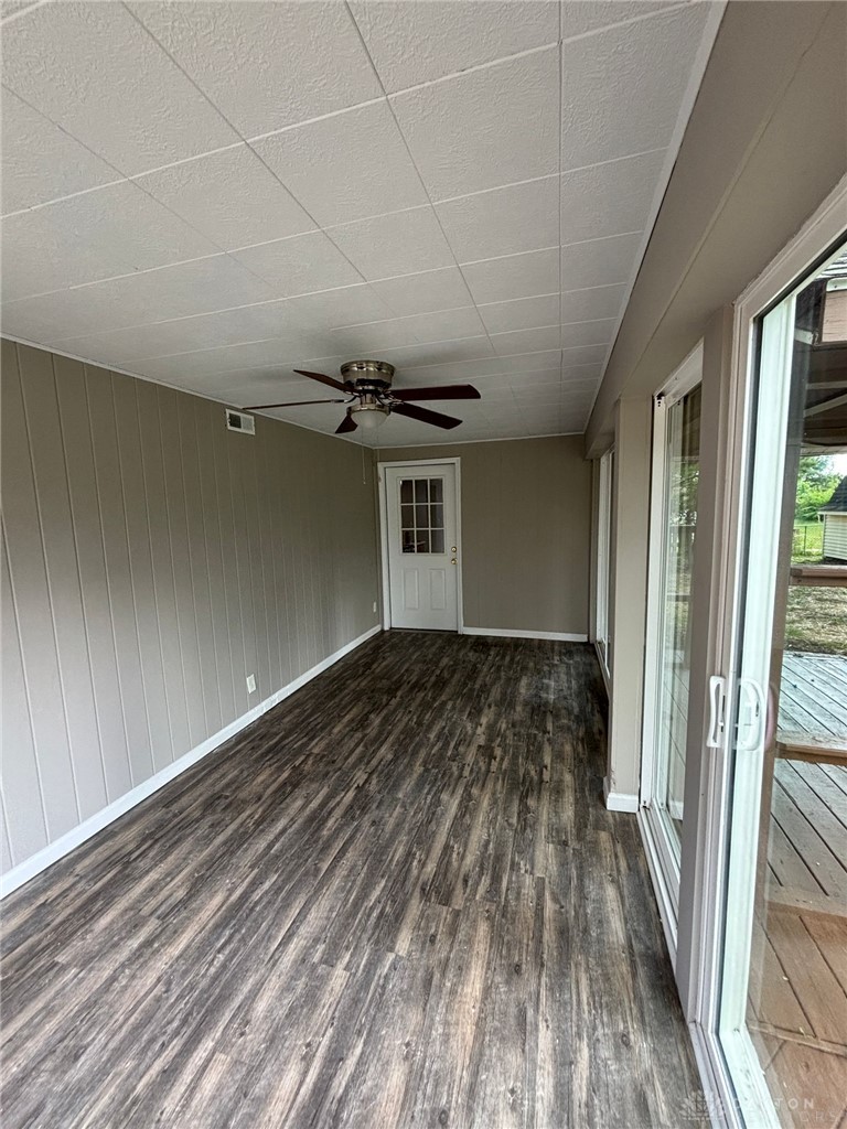 6435 Highbury Road Huber Heights, OH 45424 - Photo 12 of 37