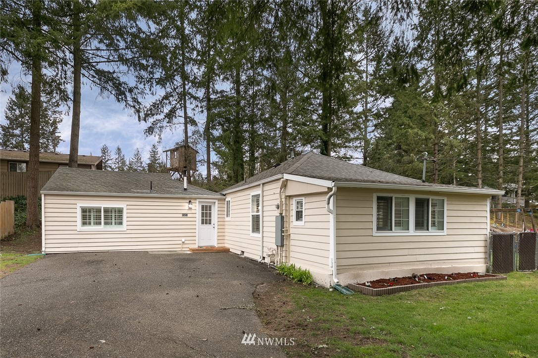 11211 Military Road Southwest Lakewood, WA 98498 - Photo 1 of 18
