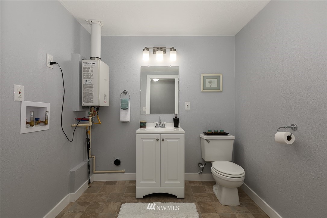 11211 Military Road Southwest Lakewood, WA 98498 - Photo 17 of 18