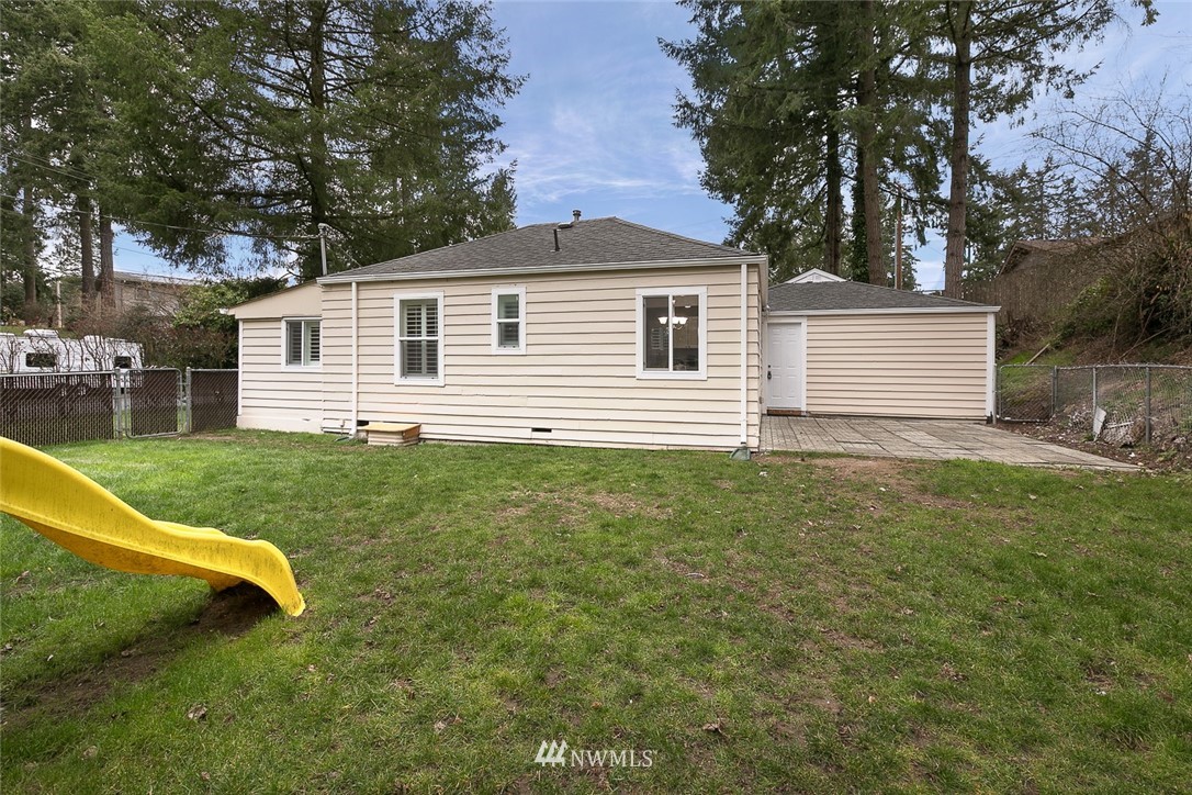 11211 Military Road Southwest Lakewood, WA 98498 - Photo 3 of 18