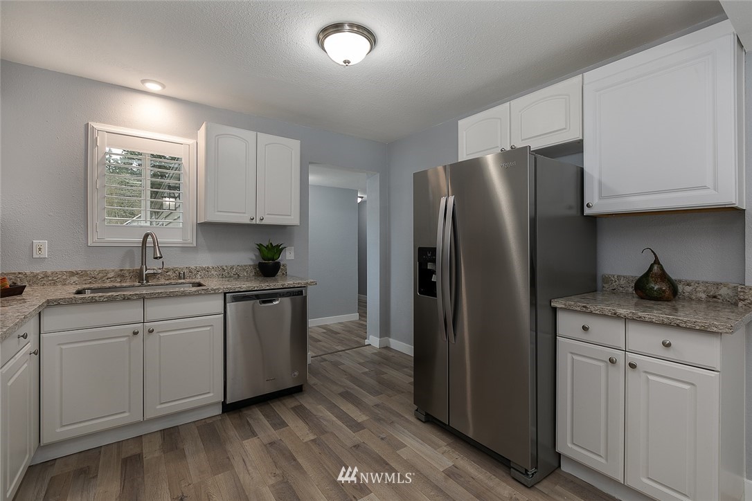 11211 Military Road Southwest Lakewood, WA 98498 - Photo 7 of 18
