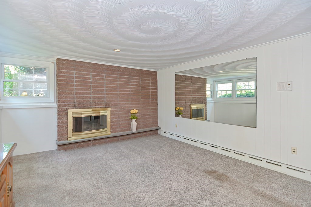 274 Mt Hope Road Somerset, MA 02726 - Photo 20 of 35 Gallery Image 20