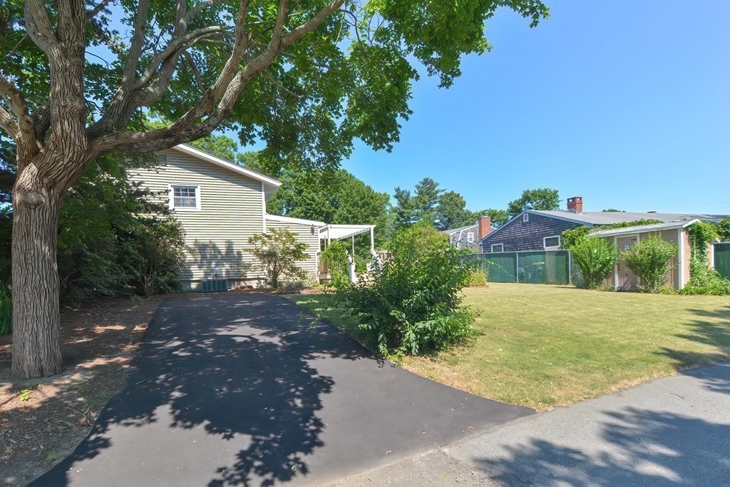 274 Mt Hope Road Somerset, MA 02726 - Photo 31 of 35 Gallery Image 31