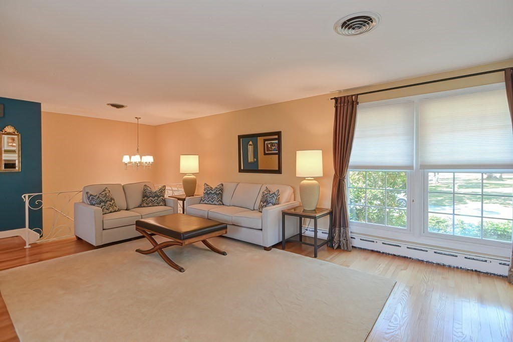 274 Mt Hope Road Somerset, MA 02726 - Photo 5 of 35 Gallery Image 5