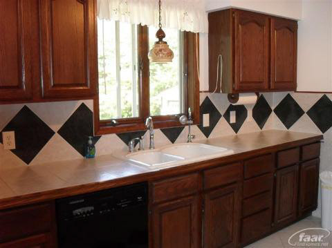 9472 Sharp Road Swartz Creek, MI 48473 - Photo 18 of 47 20252599-17.JPG