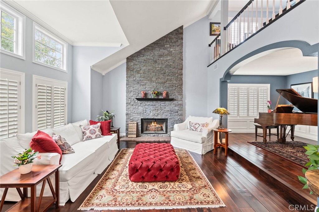 5040 Wagner Way Oak Park, CA 91377 - Photo 4 of 56