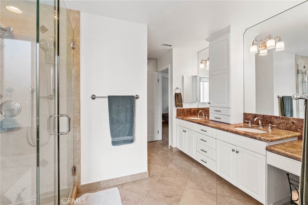 5040 Wagner Way Oak Park, CA 91377 - Photo 43 of 56