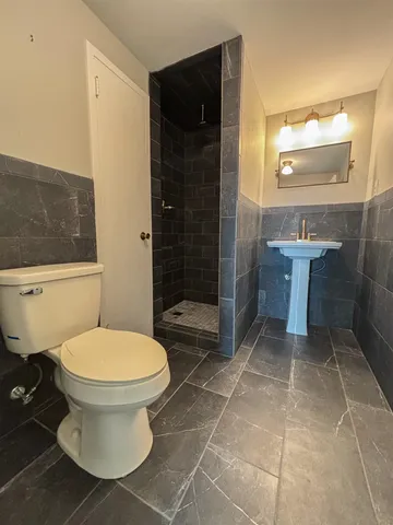 $144,000 | 1960 North Parkway Avenue, Unit 1110, Memphis, TN 38112