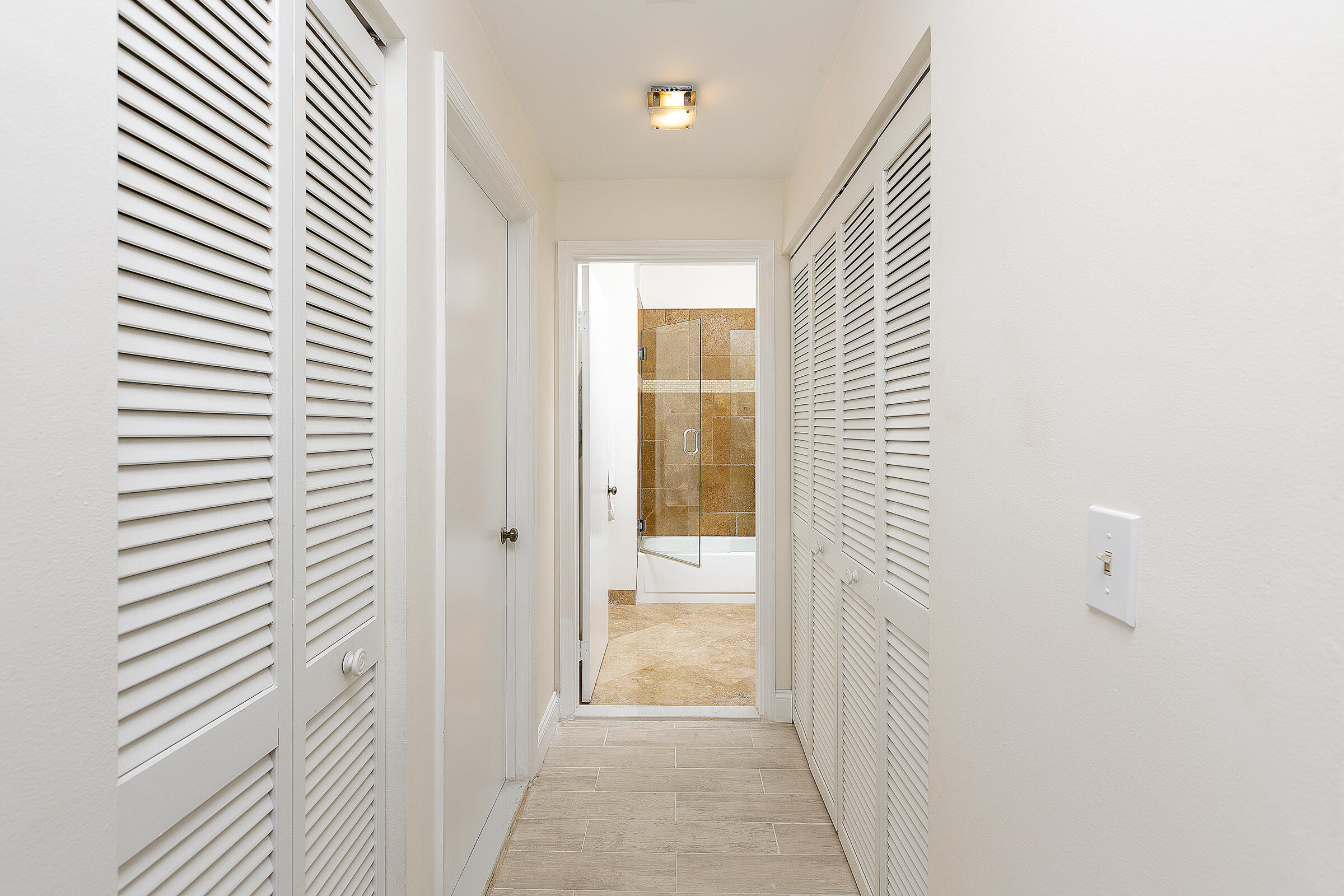 6682 Montego Bay Boulevard, Unit A Boca Raton, FL 33433 - Photo 12 of 23 16_SecondaryHallway