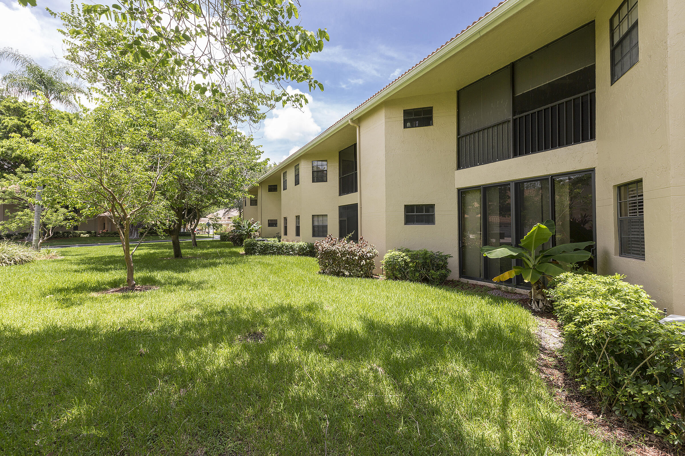 6682 Montego Bay Boulevard, Unit A Boca Raton, FL 33433 - Photo 18 of 23 22_BackExterior